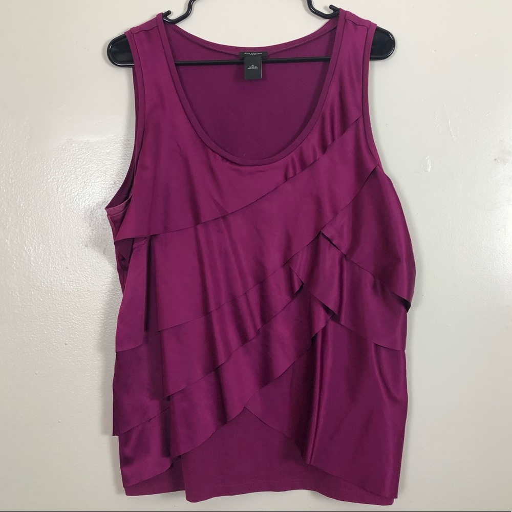 ✨Ann Taylor Ruffle Tank Top✨ - Picture 1 of 5
